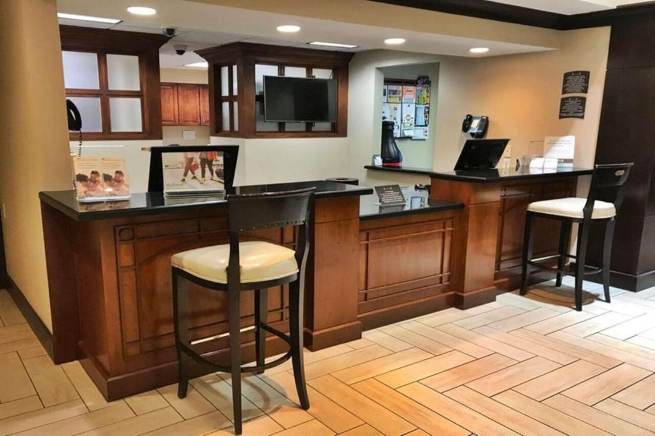 Sonesta Es Suites Chatsworth Лос-Анджелес Экстерьер фото