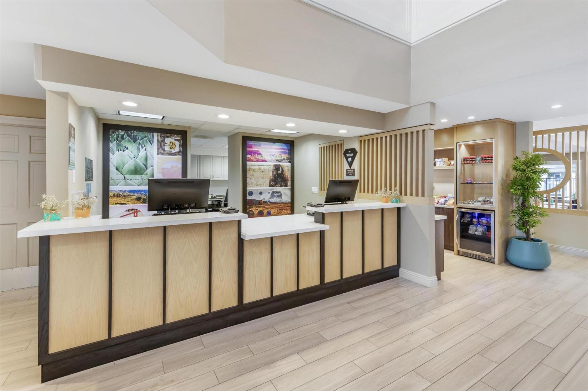 Sonesta Es Suites Chatsworth Лос-Анджелес Экстерьер фото