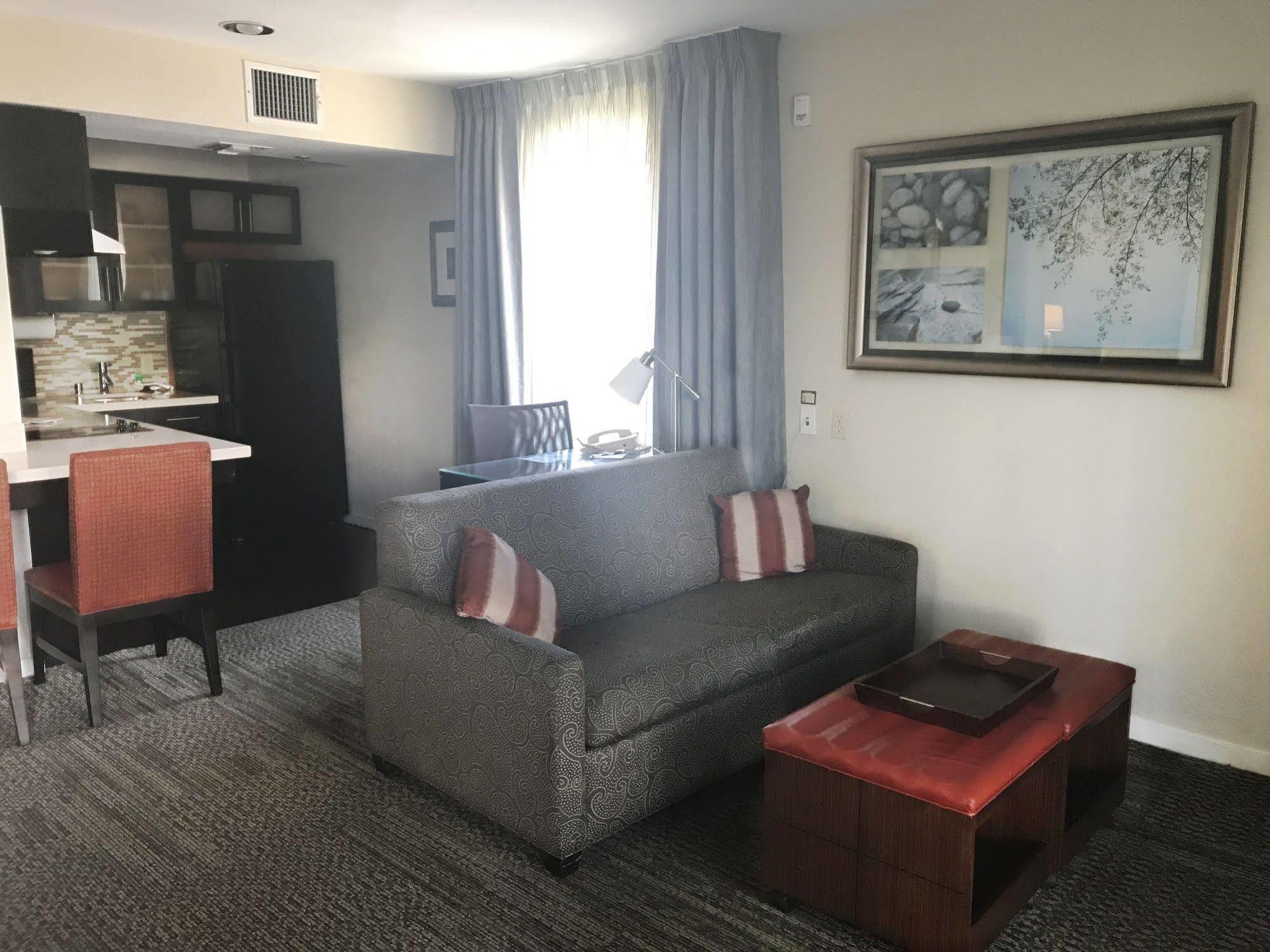 Sonesta Es Suites Chatsworth Лос-Анджелес Экстерьер фото